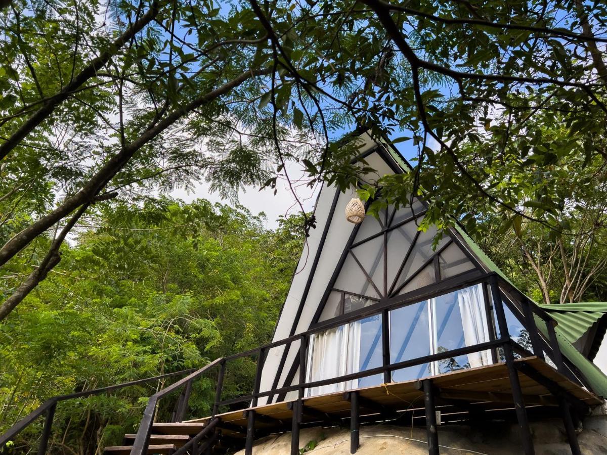Lodge Cacao *